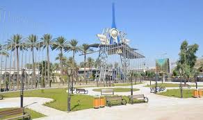 مستشار رئيس الوزراء يزور جناح وزارة النقل