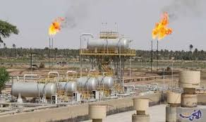 النفط يهبط إلى ادنى مستوى في ربع عام