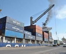 وزارة النقل تفتتح مشروع الخط الناقل للبضائع والحاويات لكافة دول العالم